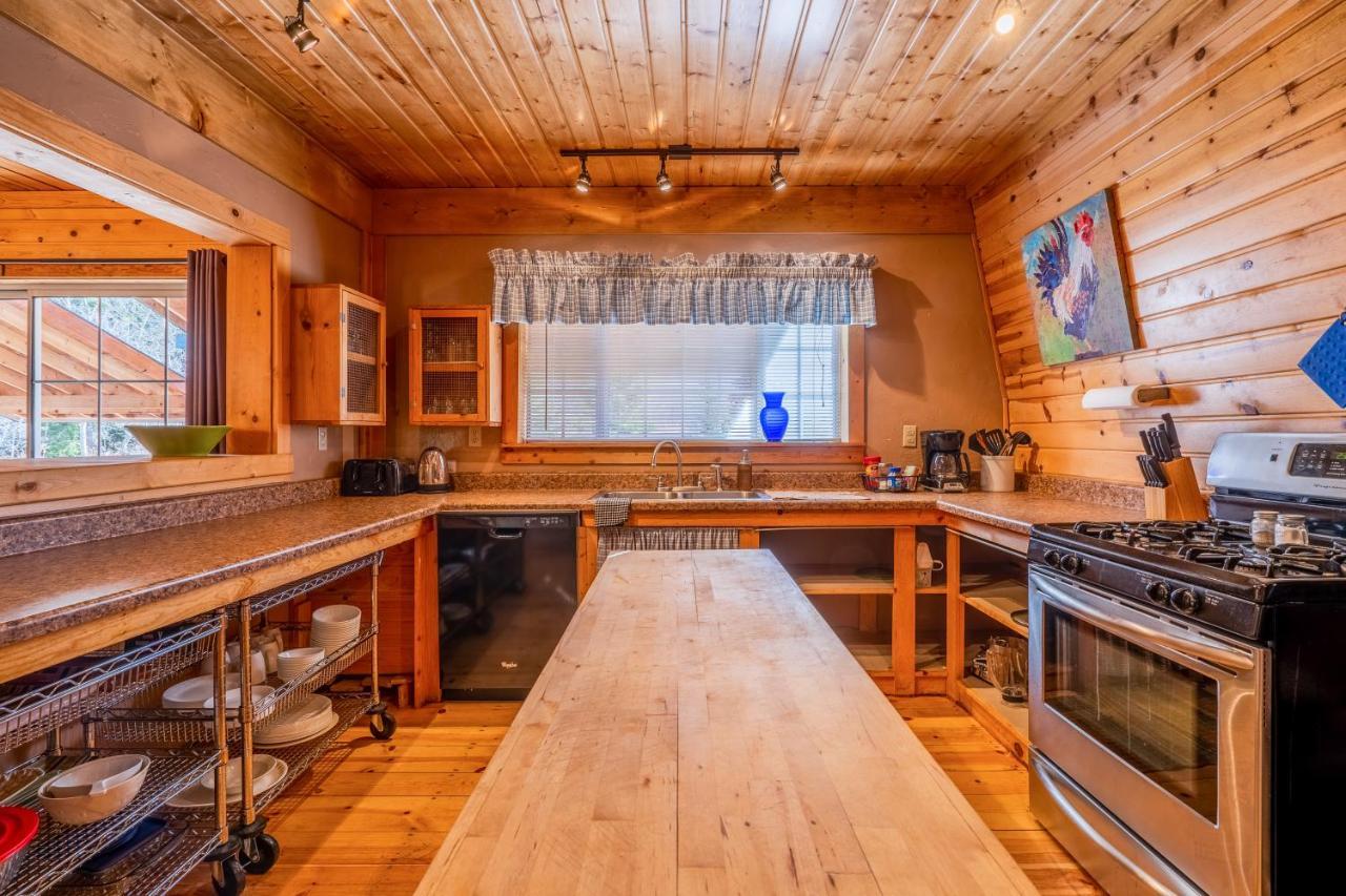 Forest Edge Home Уест Йелоустоун Екстериор снимка
